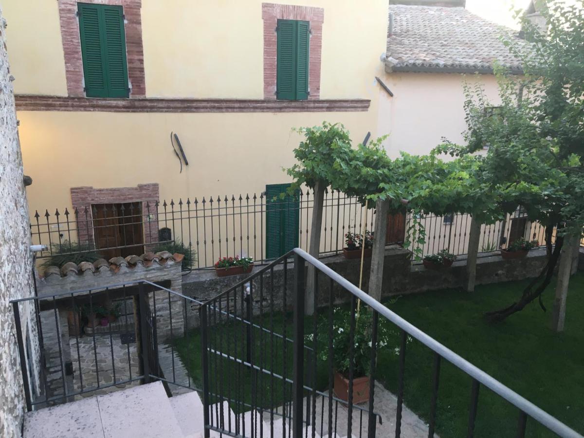 הוילה נוצ'רה אומברה Residenza Il Duomo מראה חיצוני תמונה