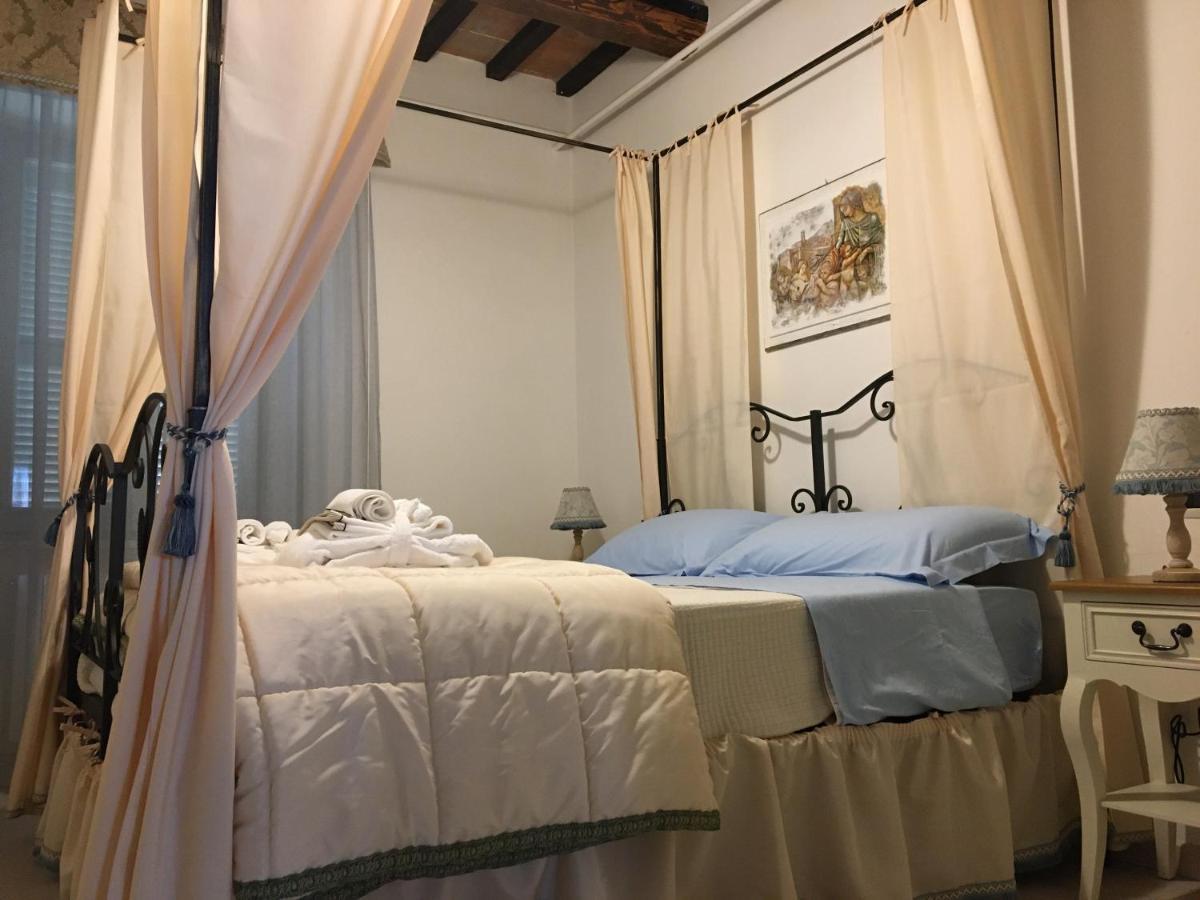 הוילה נוצ'רה אומברה Residenza Il Duomo מראה חיצוני תמונה