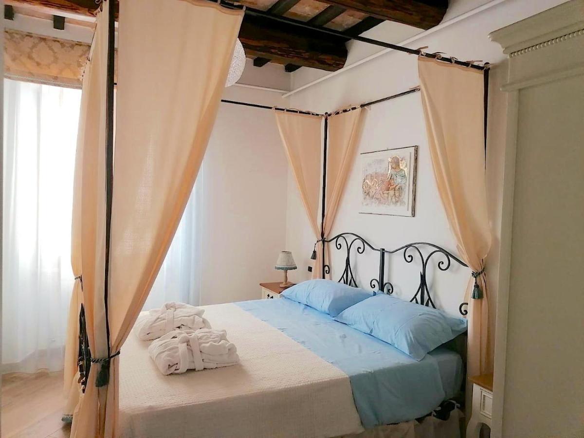 הוילה נוצ'רה אומברה Residenza Il Duomo מראה חיצוני תמונה